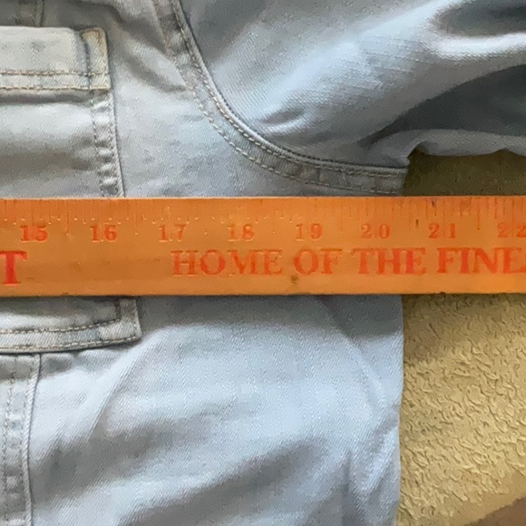 Cato v Light Wash Denim Jacket Size L, NWT - Picture 15 of 15